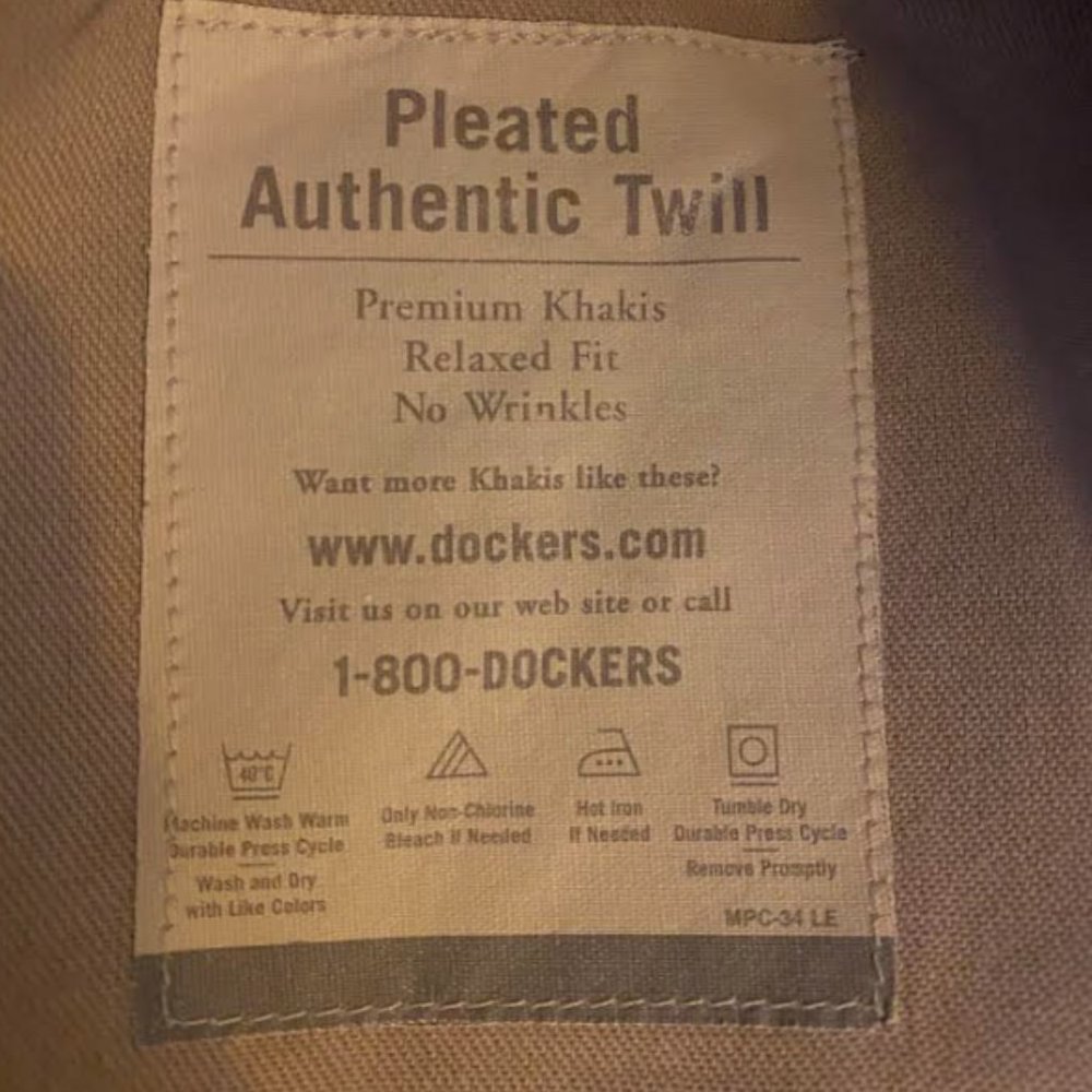 Men's Dockers Pleated Authentic Twill - Khakis, Casual, Olive Green, Size 42x30 - Picture 4 of 7